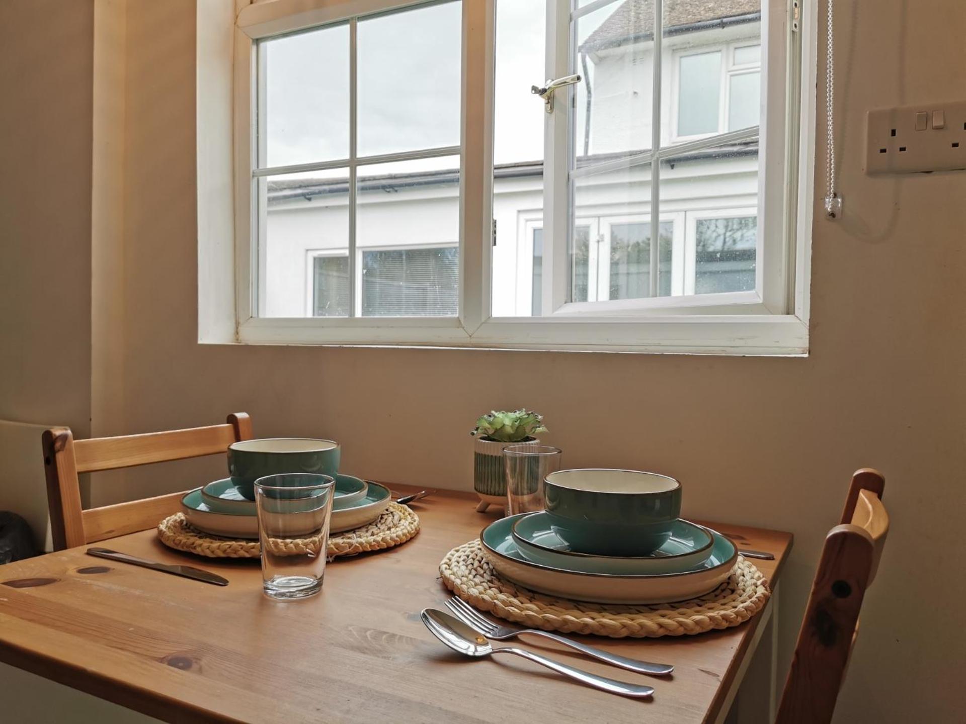 Cosy Studio In Havant! Near A3 And Staunton Country Park Buitenkant foto