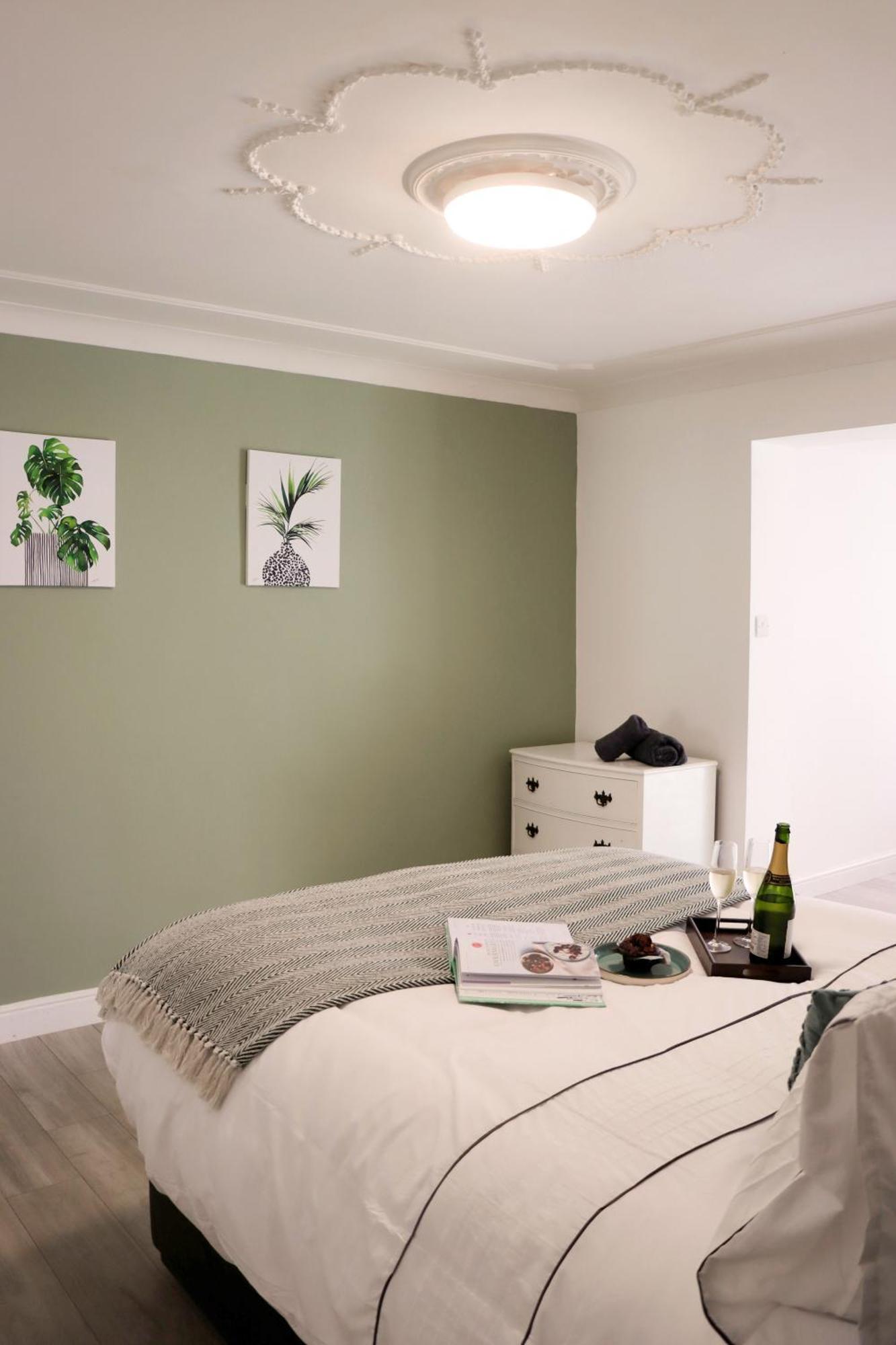 Cosy Studio In Havant! Near A3 And Staunton Country Park Buitenkant foto